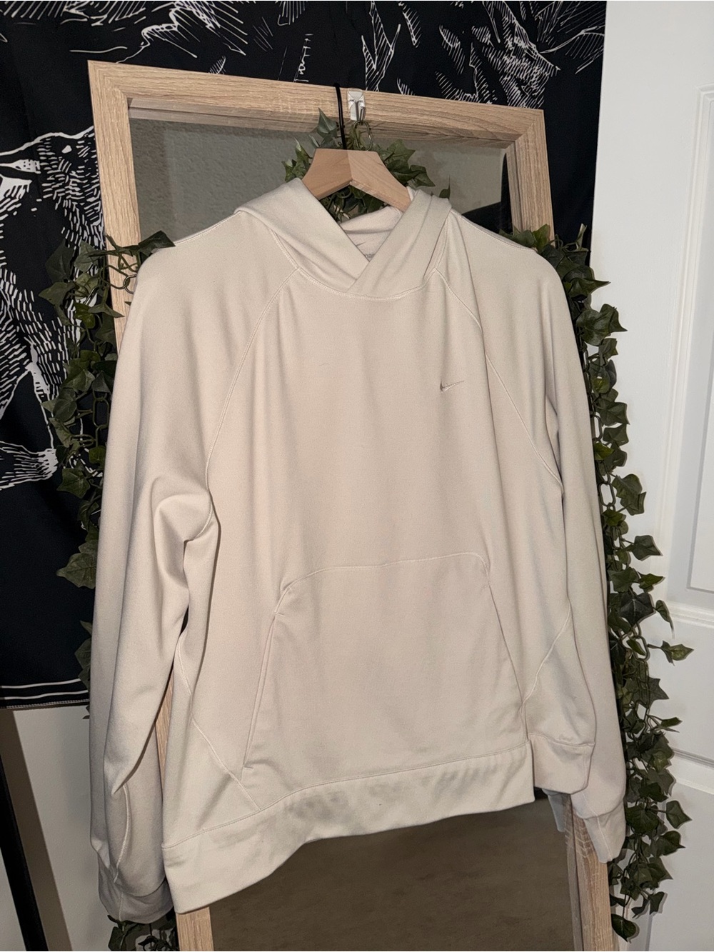 Nike Cream/Off-White Hoodie with Subtle Swoosh